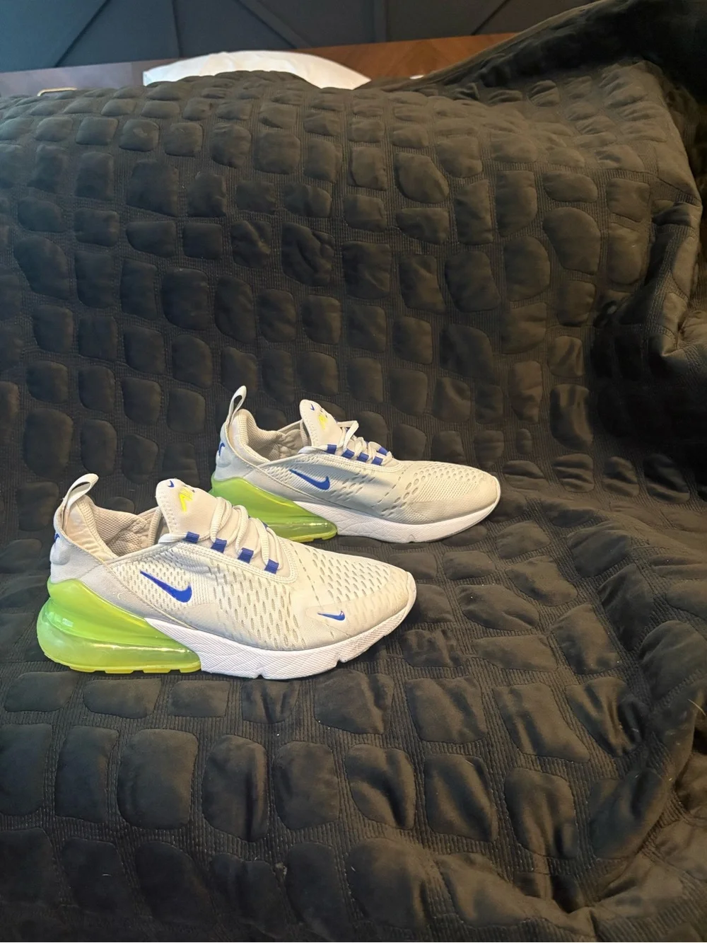 Nike lightweight sneakers